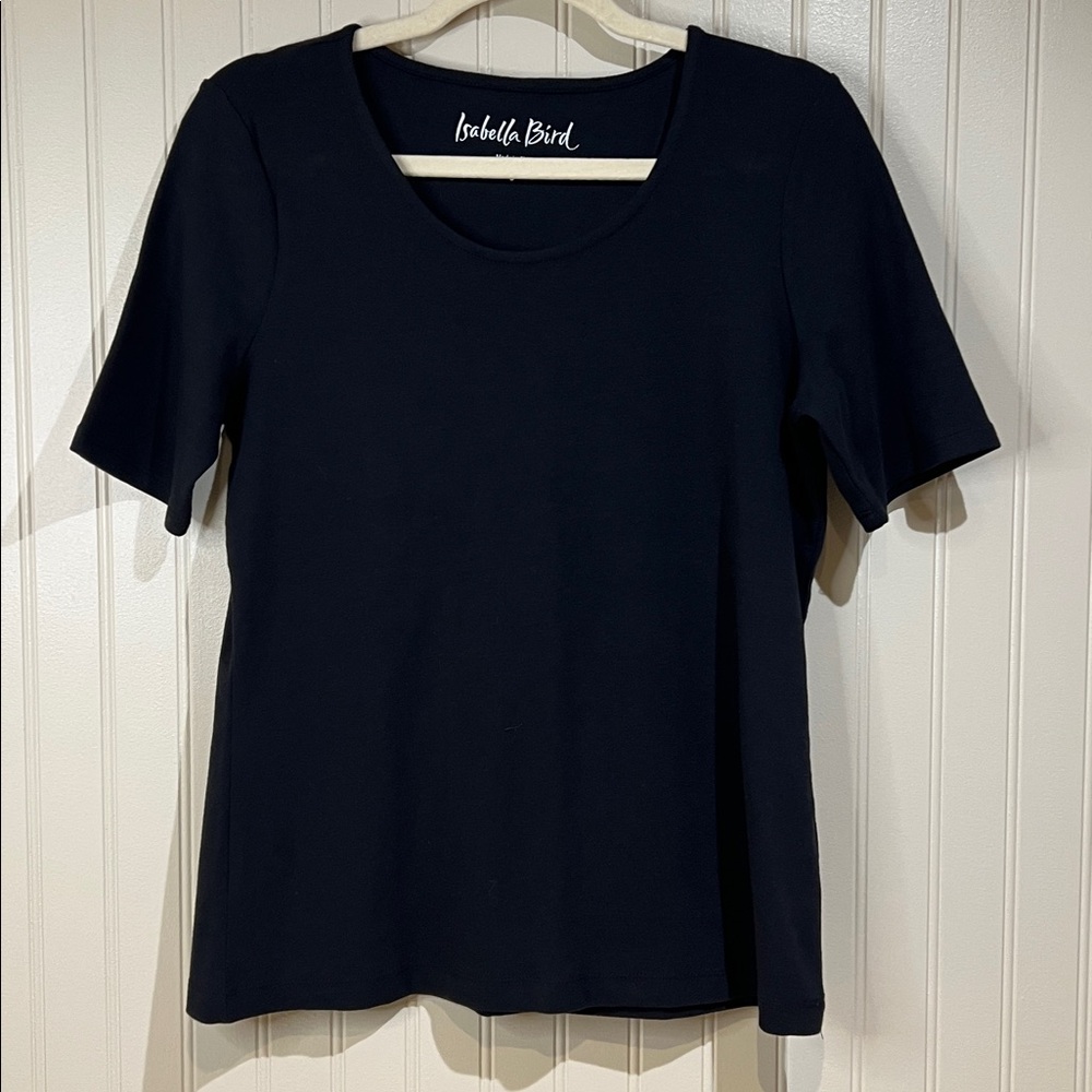 Isabella Bird elbow length sleeve top NWOT
